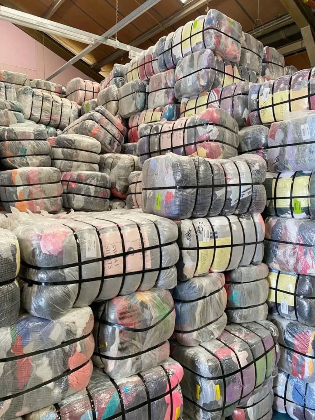 Clothing Pallets: Nike vs Lululemon