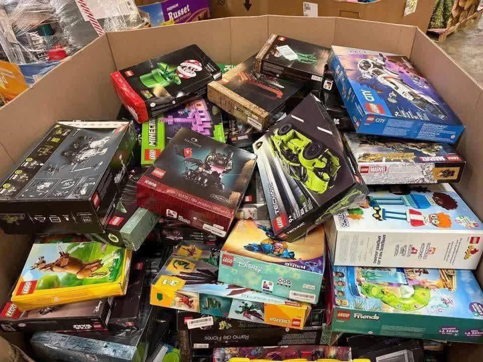 LEGO Pallets: Are Brand-New LEGO Liquidation Pallets Worth Reselling in 2026?